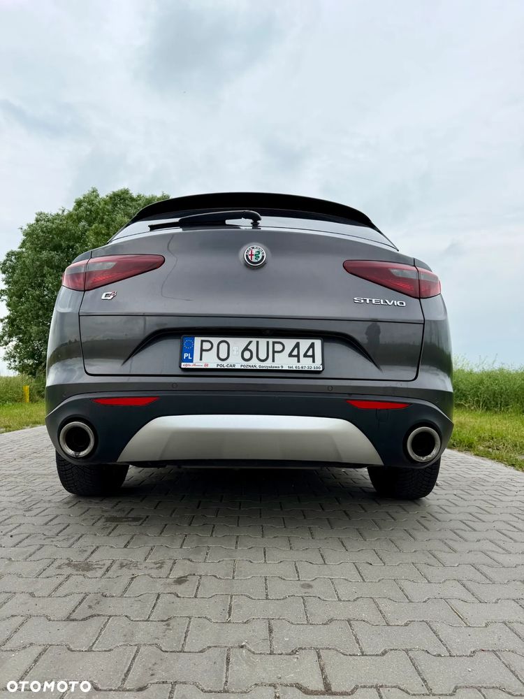 Alfa Romeo Stelvio 2.0 Turbo Executive Q4 - 6