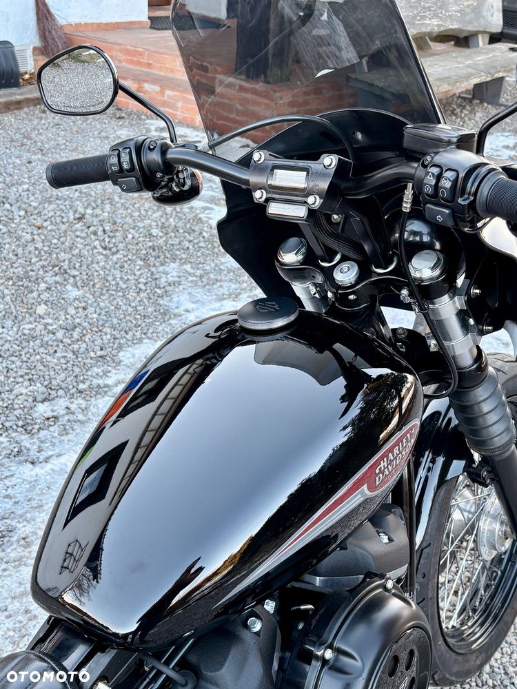 Harley-Davidson Softail Street Bob - 11