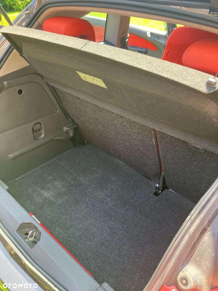 Opel Corsa 1.4 16V Enjoy - 12