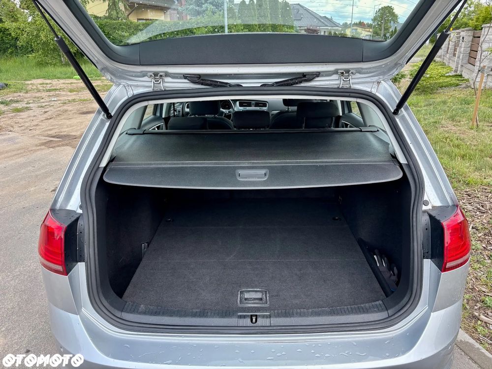 Volkswagen Golf - 29