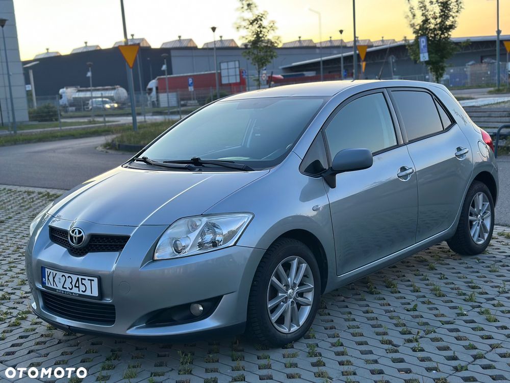 Toyota Auris - 2