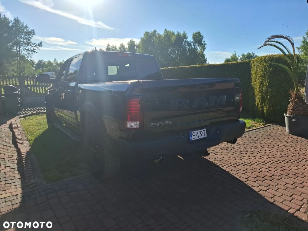 RAM 1500 5.7 Crew Cab Bighorn - 9