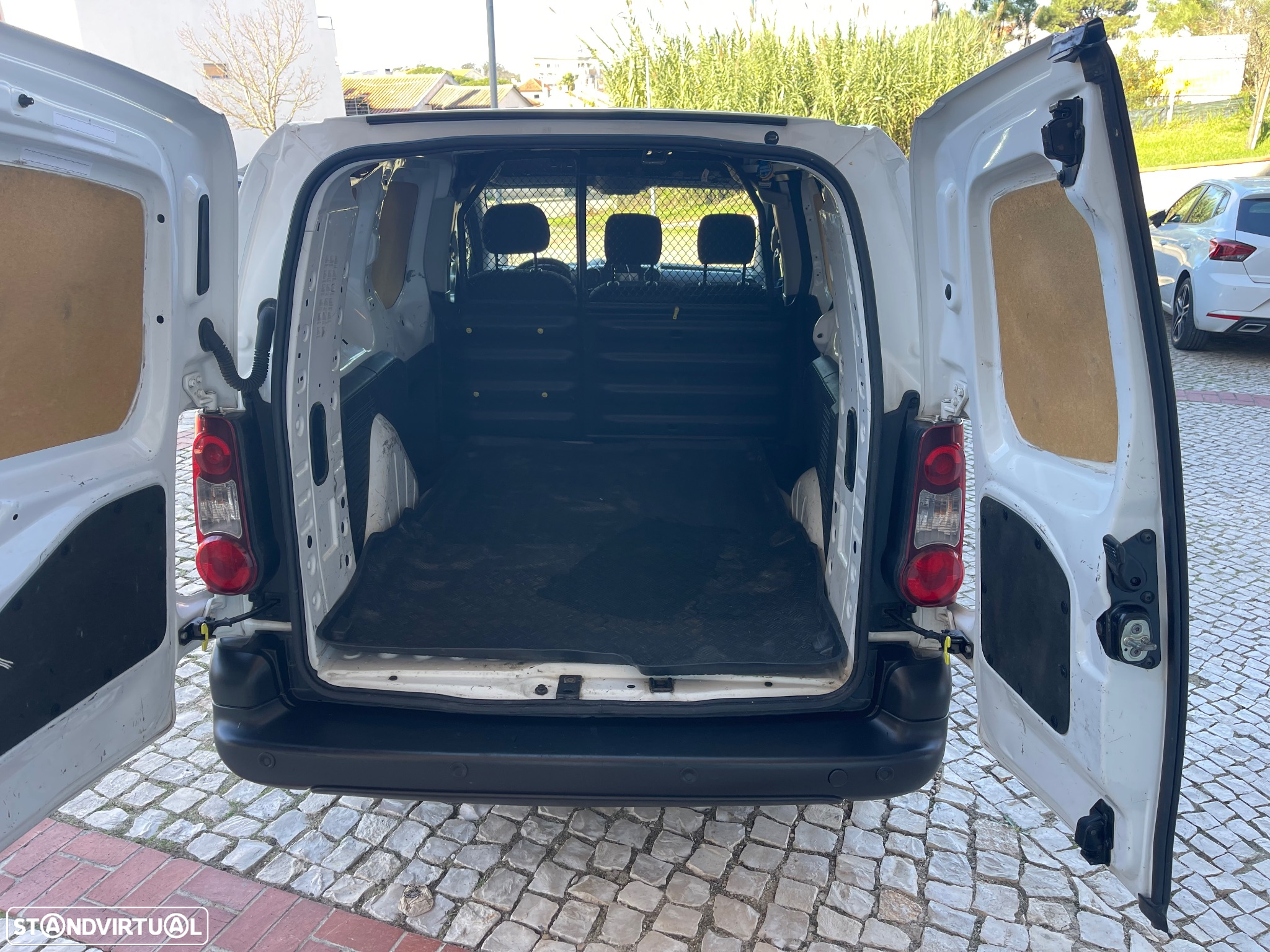 Peugeot PARTNER 1.6 HDI. 3 LUGARES LONGA - 10