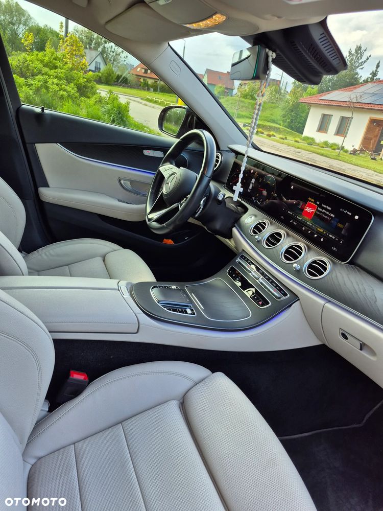 Mercedes-Benz Klasa E 220 d Avantgarde - 13