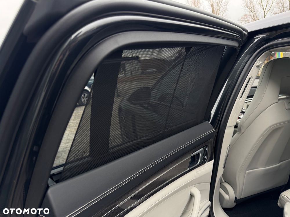 Porsche Panamera Turbo S Executive - 27