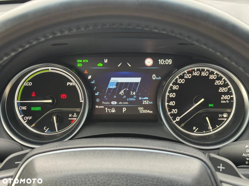 Toyota Camry 2.5 Hybrid Executive CVT - 26