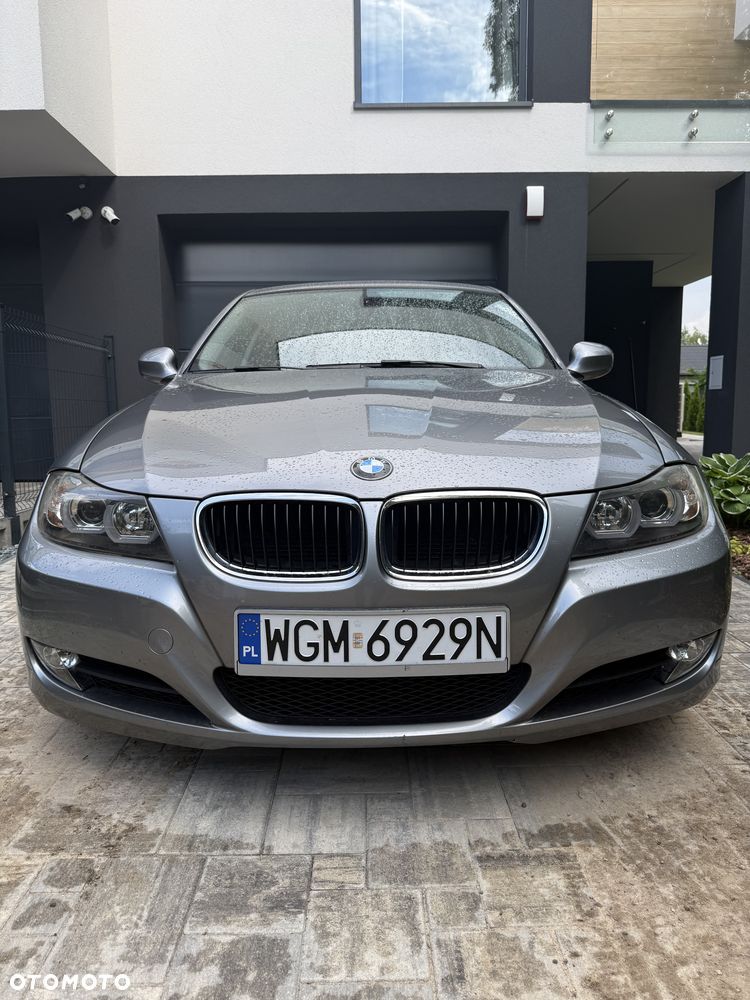 BMW Seria 3 318i - 1