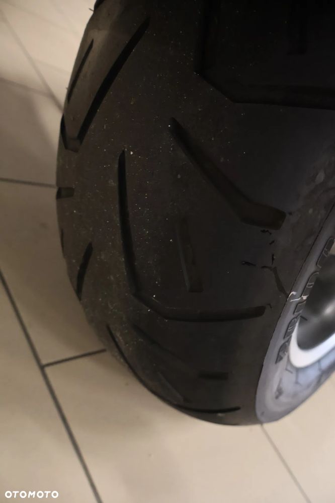 Suzuki Intruder - 17