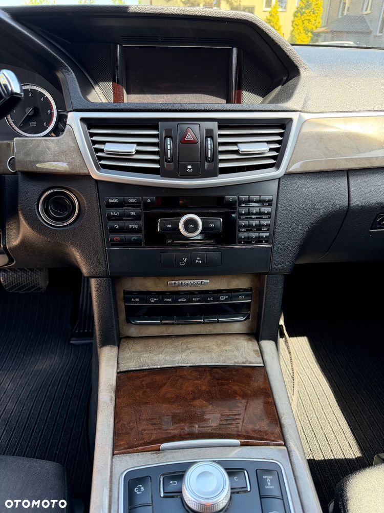 Mercedes-Benz Klasa E 350 CDI DPF BlueEFFICIENCY 7G-TRONIC Elegance - 9