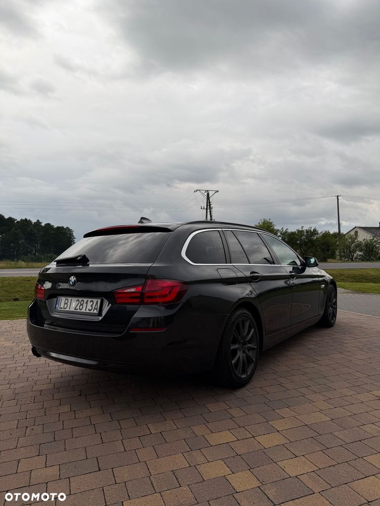 BMW Seria 5 530d xDrive - 8