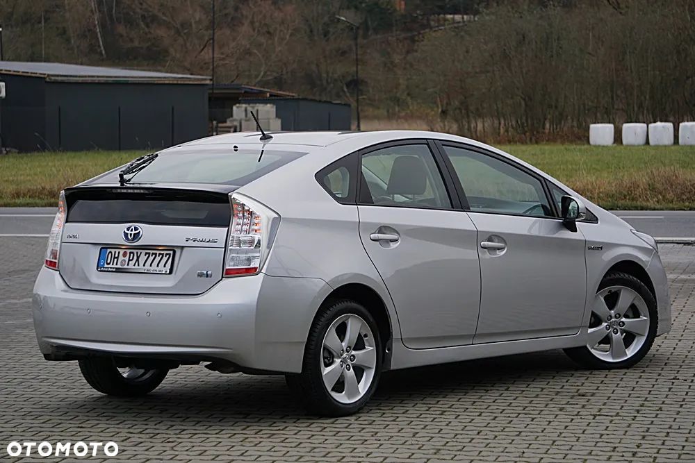 Toyota Prius - 10
