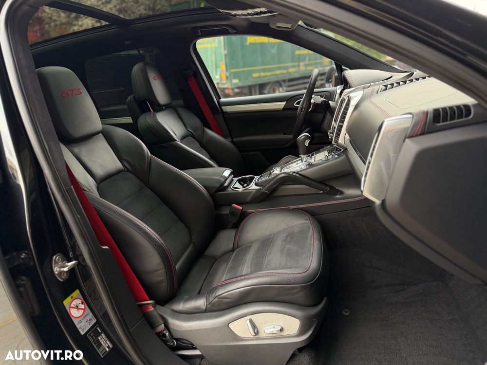 Porsche Cayenne GTS Tiptronic S - 10