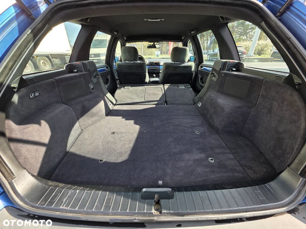 BMW Seria 3 320i Edition Sport - 14