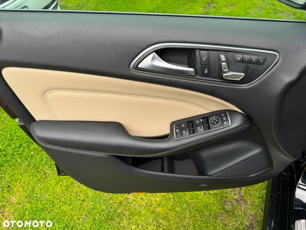 Mercedes-Benz Klasa B 250 4Matic 7G-DCT UrbanStyle Edition - 25