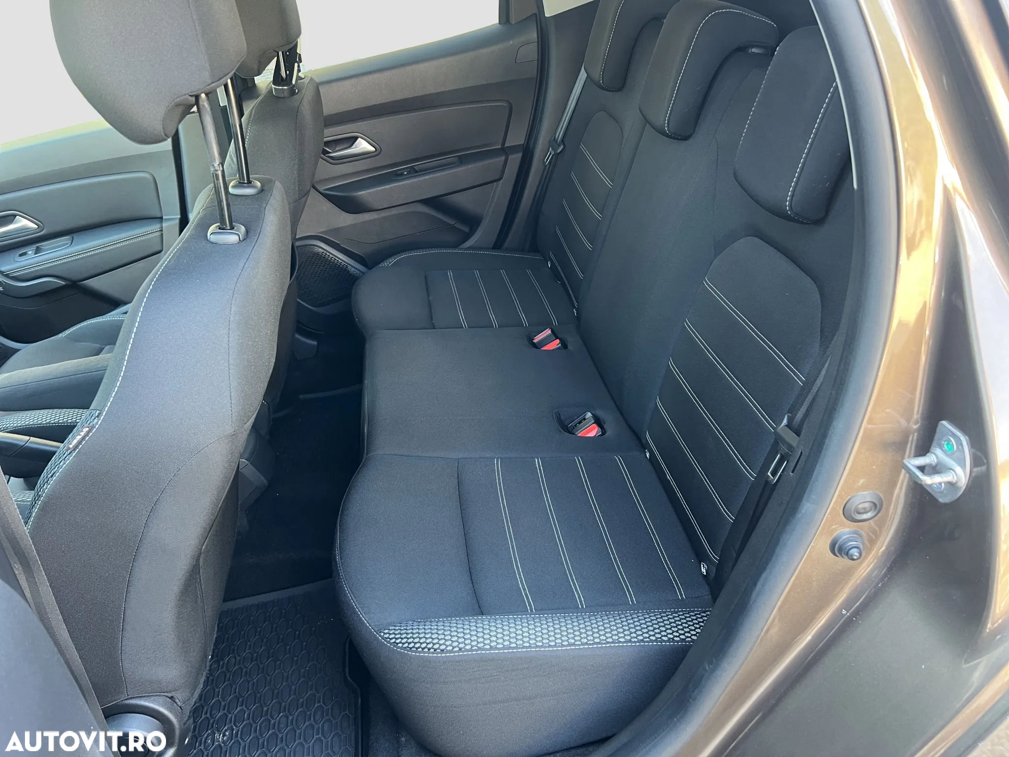 Dacia Duster Blue dCi 115 4WD Prestige - 8