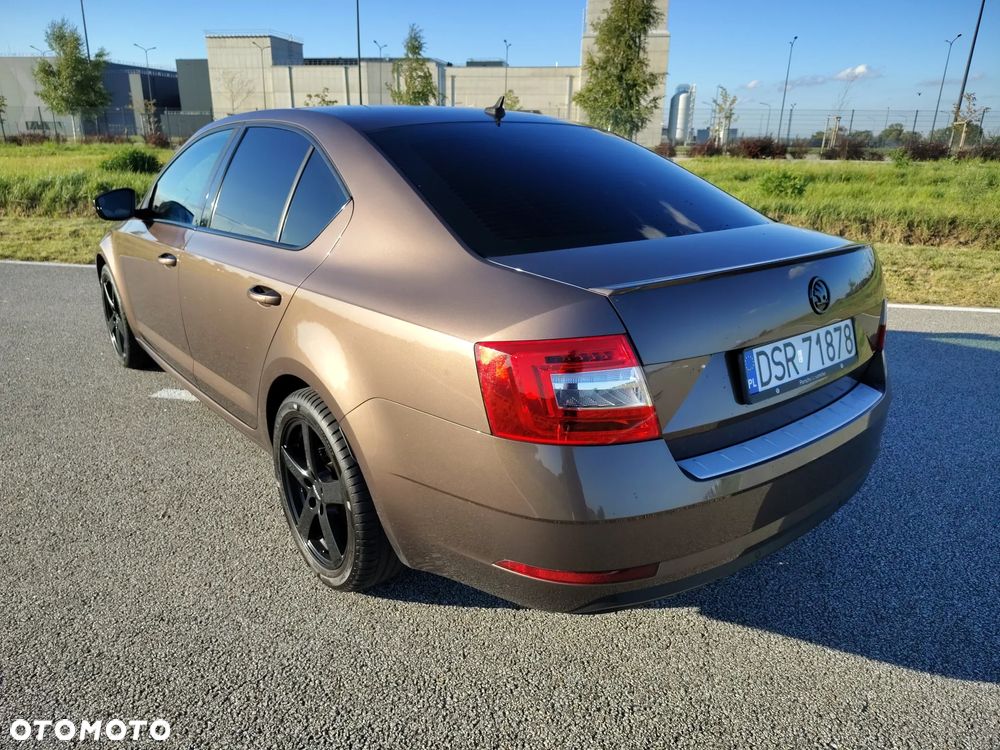 Skoda Octavia 2.0 TSI Style DSG - 4