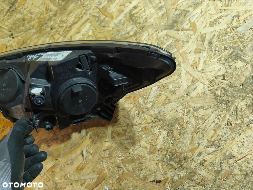 LAMPA PRZÓD PRZEDNIA PRAWA RENAULT CAPTUR 1 - 10