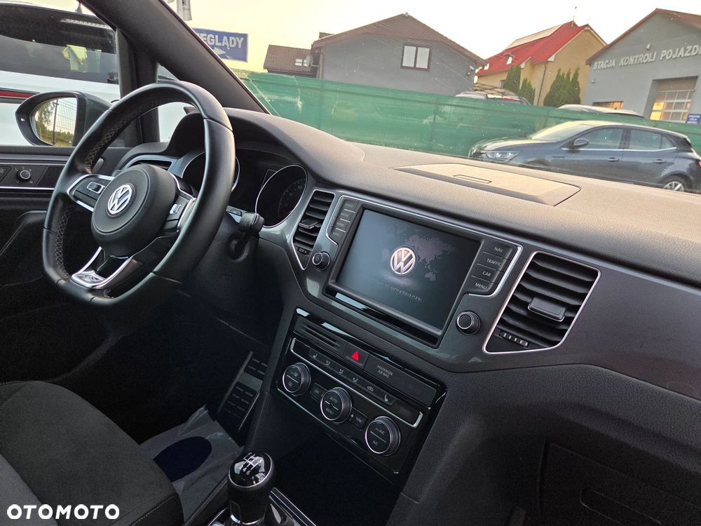 Volkswagen Golf Sportsvan - 25