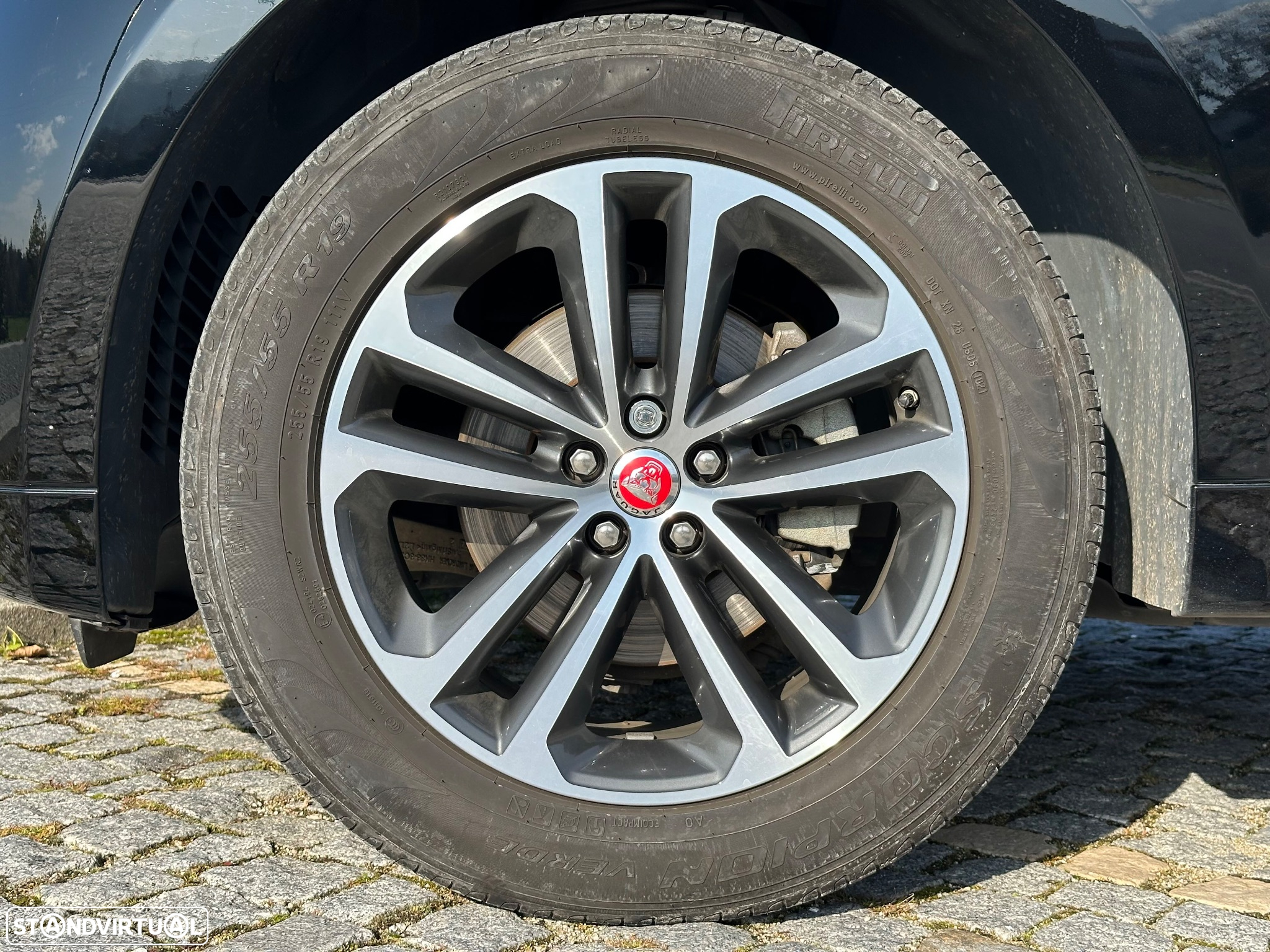 Jaguar F-Pace 2.0 i4D R-Sport - 22