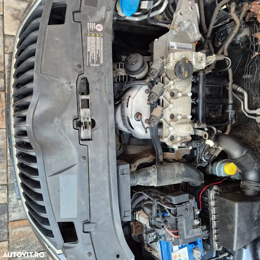 Skoda Fabia 1.2 HTP Cool Colour Edition - 10