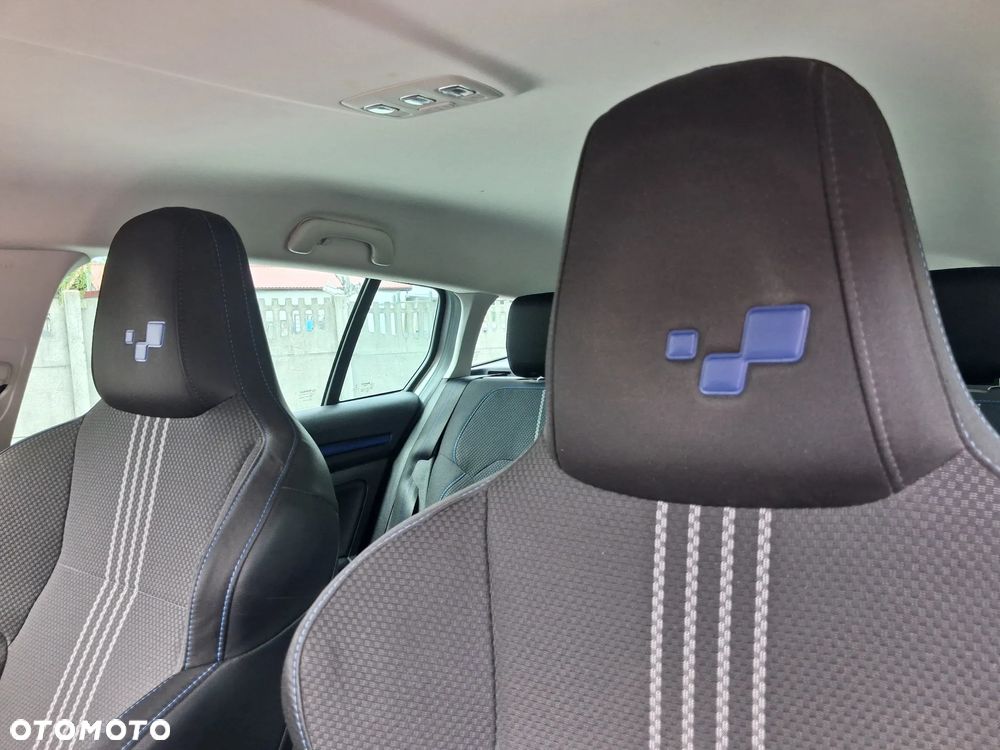 Renault Megane ENERGY dCi 110 EDC BOSE EDITION - 18