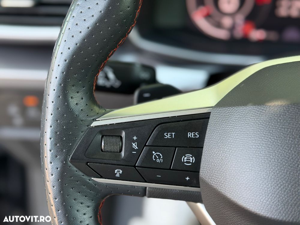 Seat Leon 1.5 eTSI ACT OPF DSG FR - 19