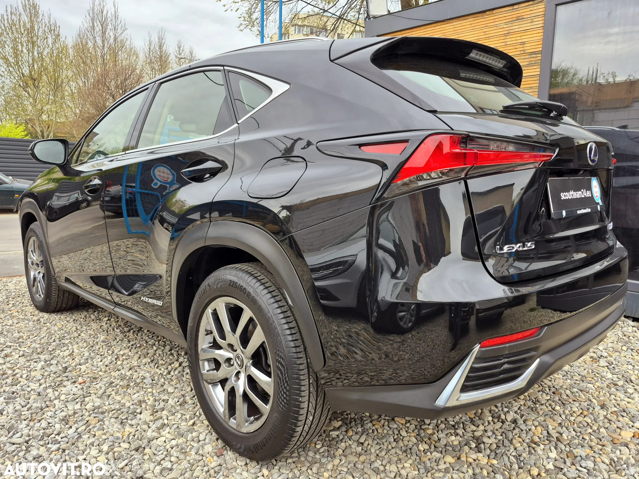Lexus Seria NX - 2
