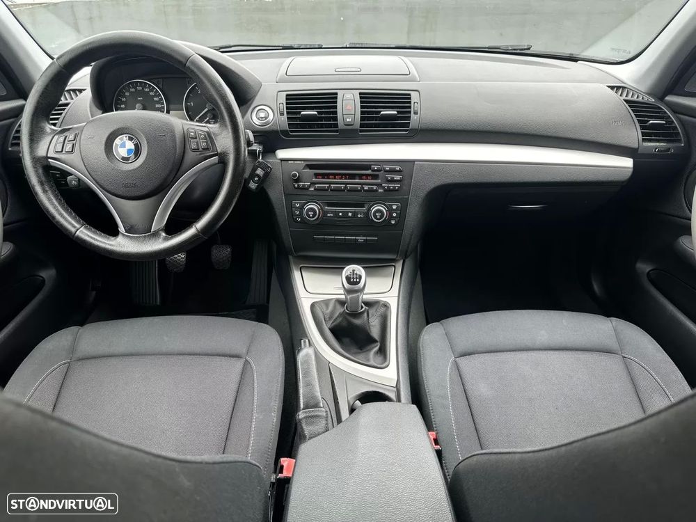 BMW 118 d Line Sport - 31