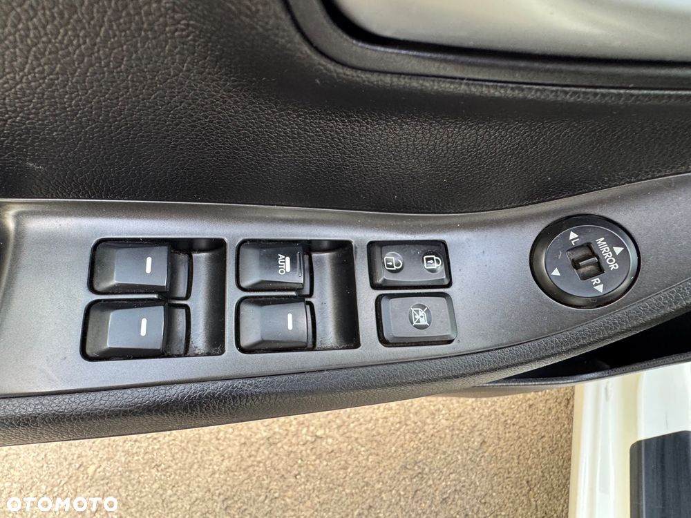 Kia Picanto 1.0 Fifa World Cup Edition - 39
