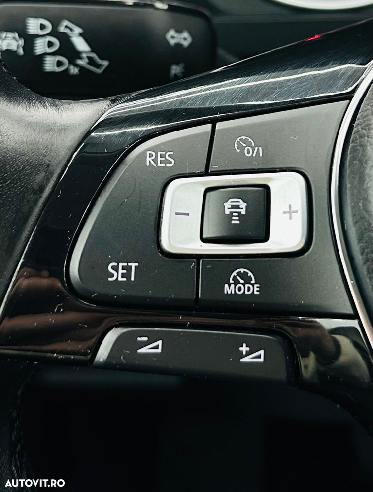 Volkswagen Tiguan - 29