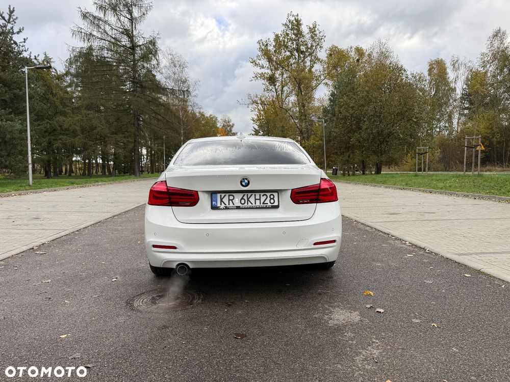 BMW Seria 3 318i Advantage - 4