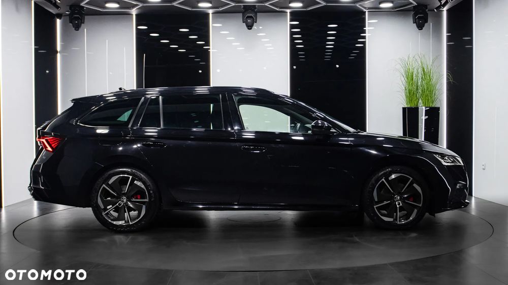 Skoda Octavia 2.0 TDI RS DSG - 9