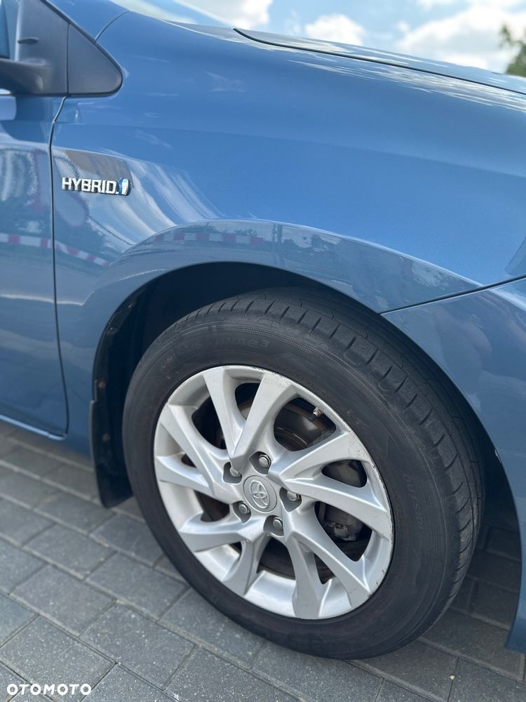 Toyota Auris Hybrid 135 Premium - 12