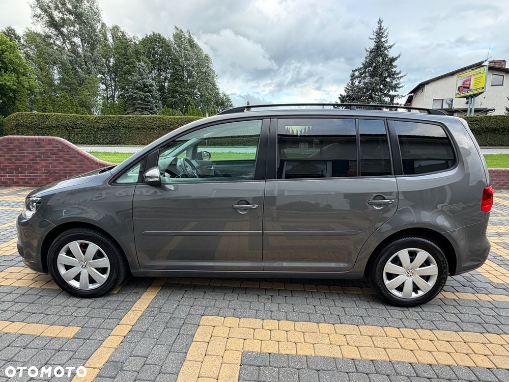 Volkswagen Touran 1.6 TDI DPF BlueMotion Technology DSG Trendline - 8