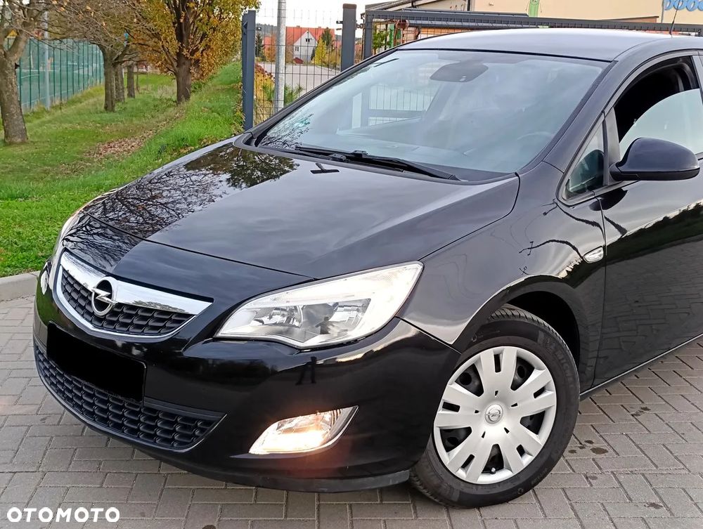 Opel Astra 1.4 Turbo Design Edition - 27