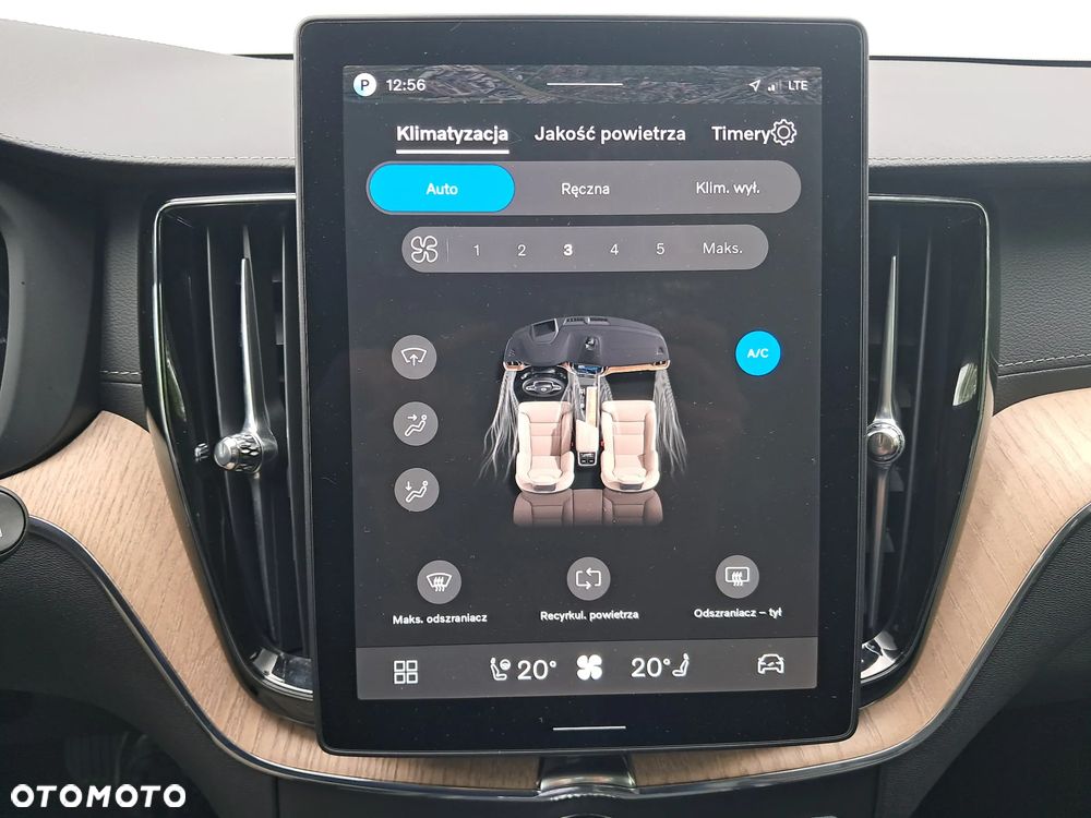 Volvo XC 60 T6 Plug-In Hybrid AWD Ultra Dark - 28