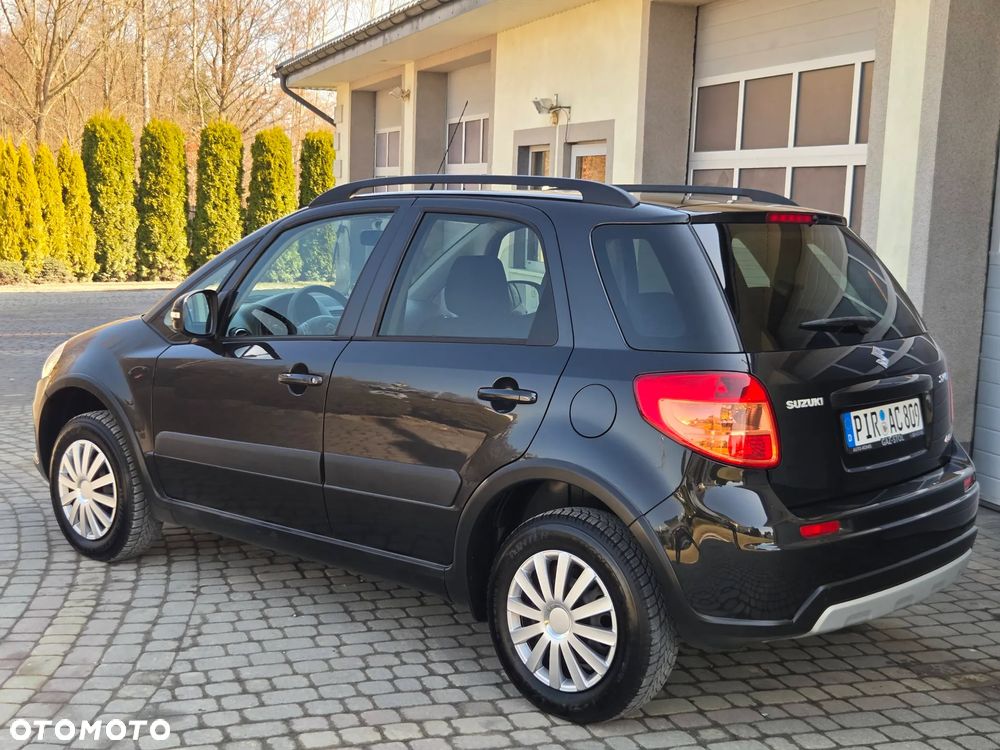 Suzuki SX4 1.6 VVT 4x4 Style - 13