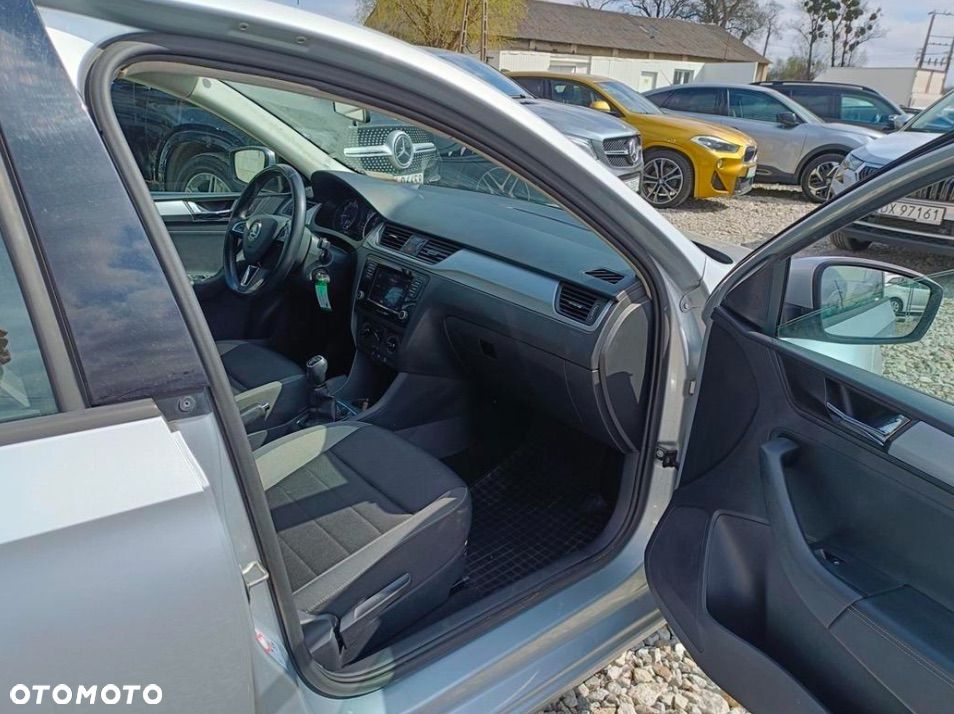Skoda RAPID 1.0 TSI Ambition - 12