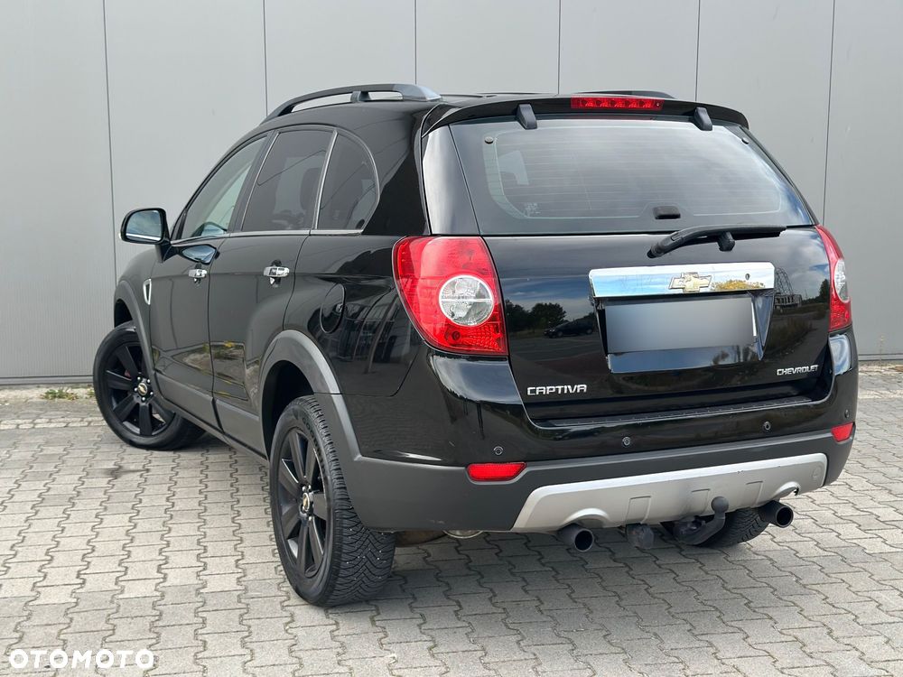 Chevrolet Captiva 2.0 d LT medium 5os - 4