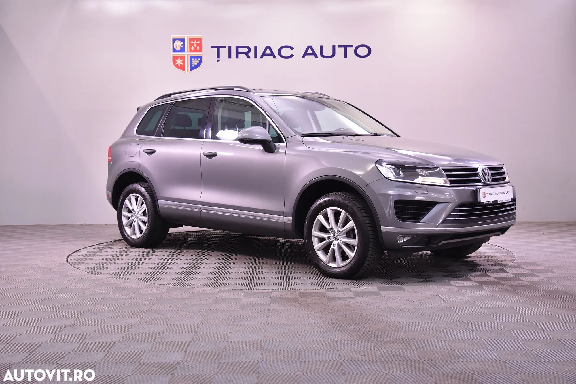 Volkswagen Touareg - 7