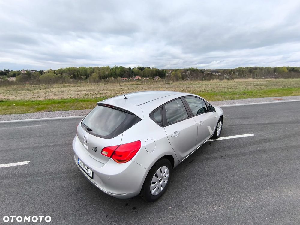 Opel Astra 1.4 T Active EU6 - 11