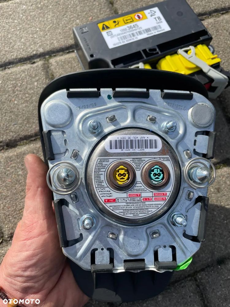 DESKA ROZDZIELCZA KONSOLA KOKPIT AIRBAG PODUSZKI OPEL INSIGNIA A 08-13 EUROPA - 4