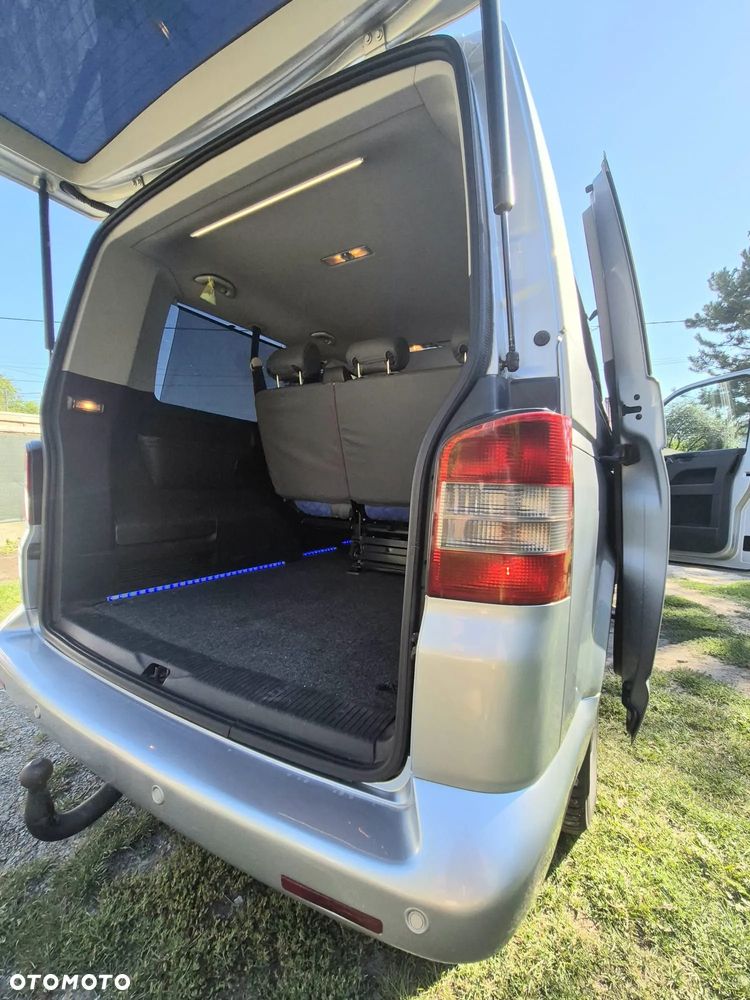 Volkswagen Caravelle - 23