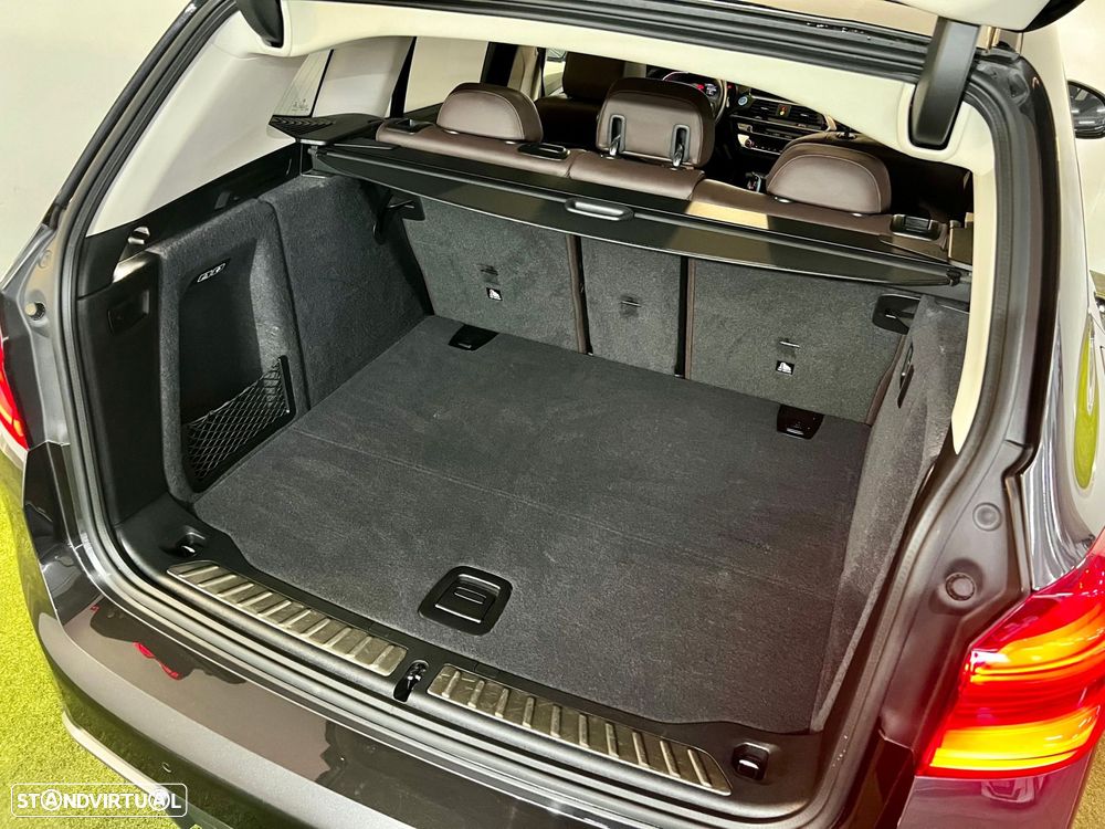 BMW iX3 Impressive - 34
