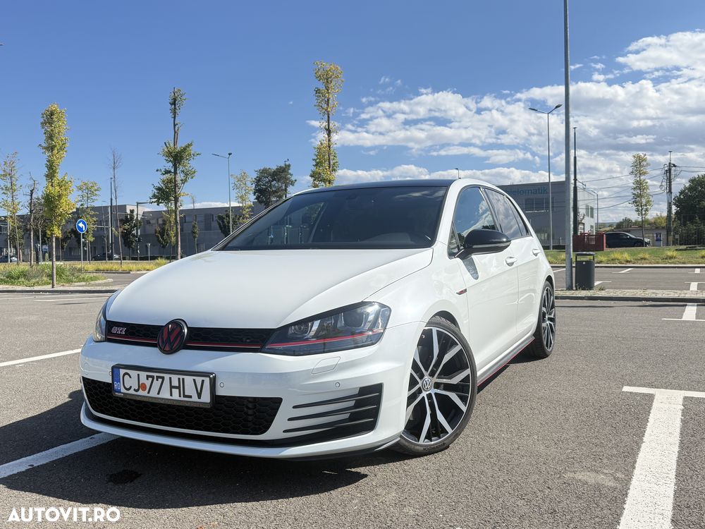 Volkswagen Golf 2.0 TSI BMT DSG GTI Performance - 3