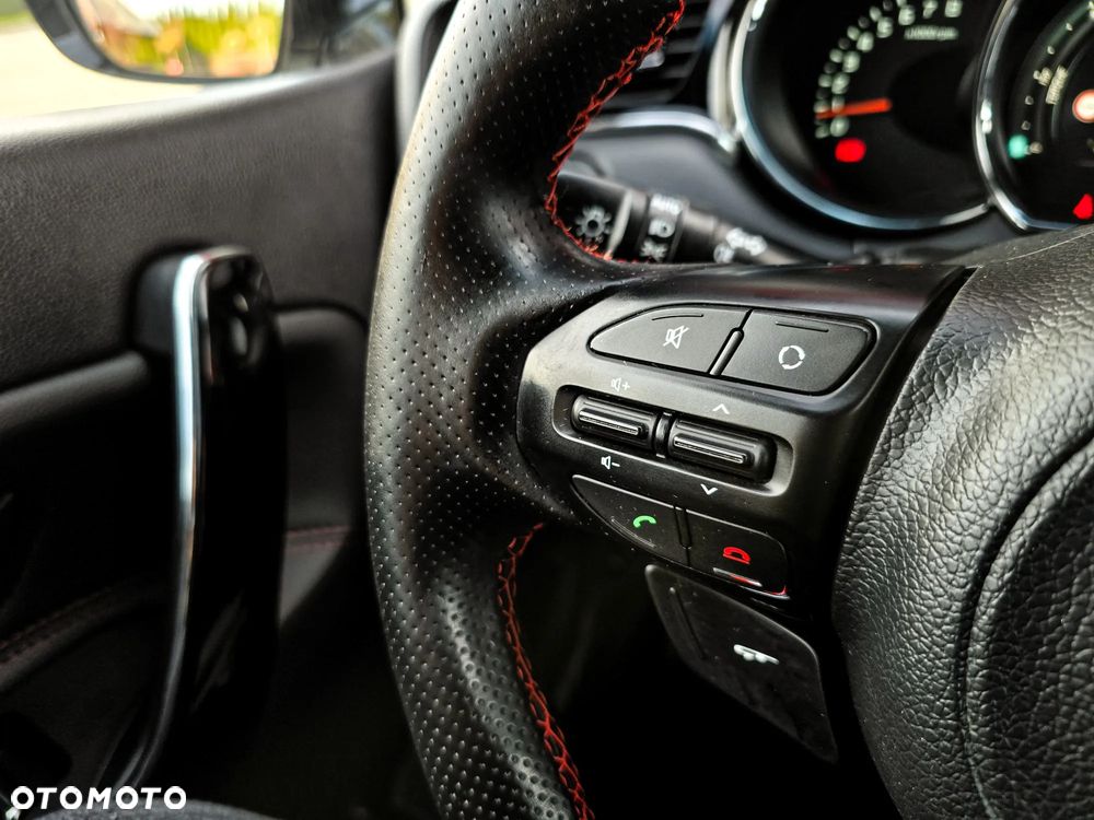 Kia Ceed 1.6 T-GDI GT - 21