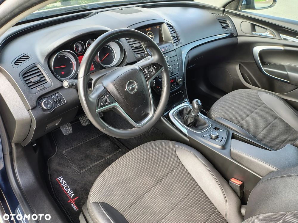 Opel Insignia 2.0 CDTI Sports Tourer - 10