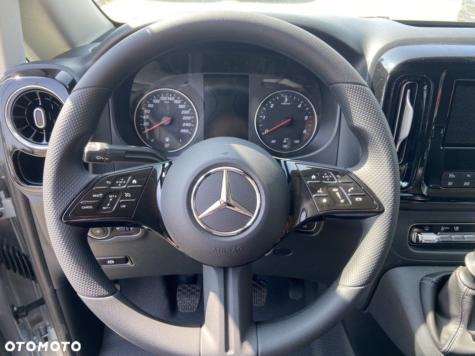 Mercedes-Benz Vito - 14