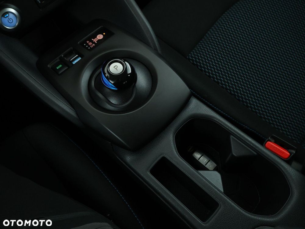 Nissan Leaf - 16