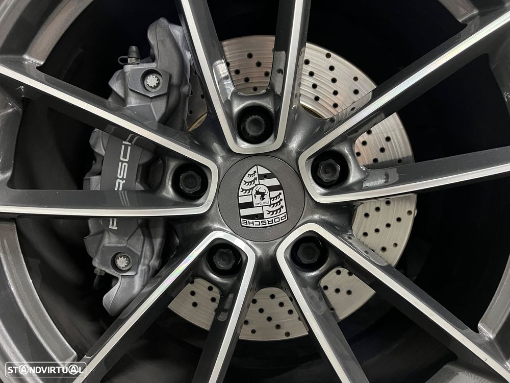 Porsche 911 Série F - 35